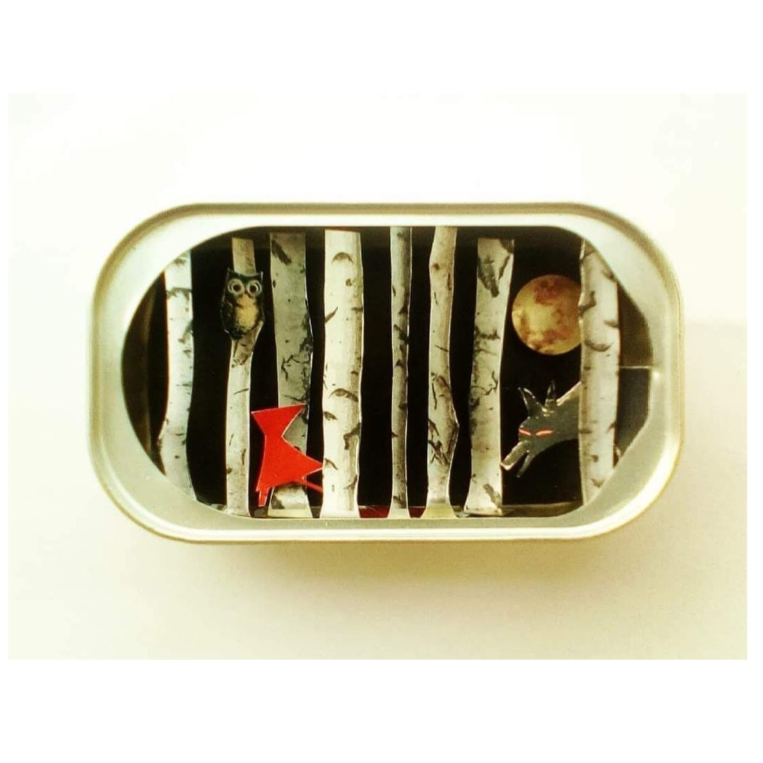  Arte en lata - Caperucita  - by desechorehecho - peliculas en latas de conserva - arte de metal